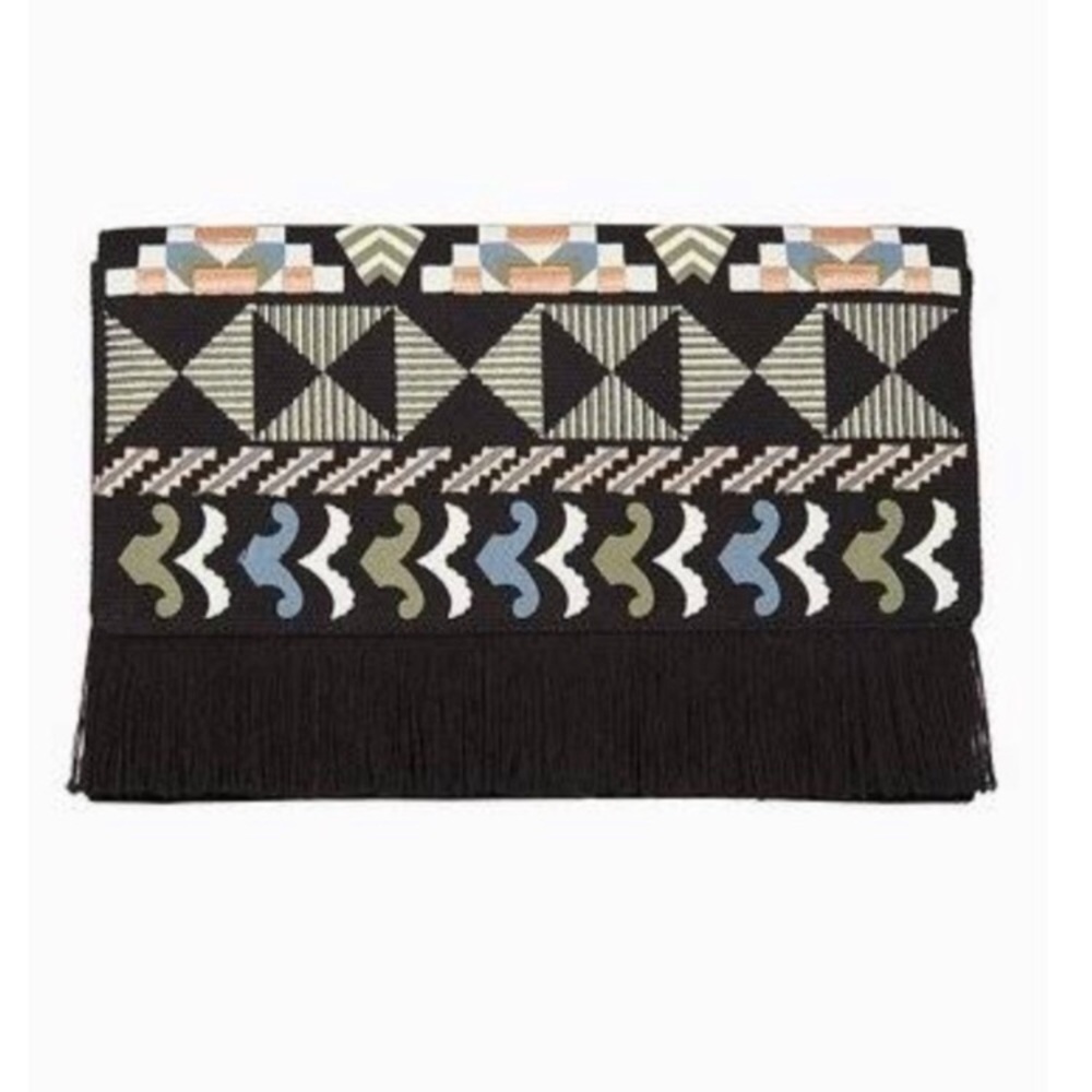 Stella & Dot Taj Clutch